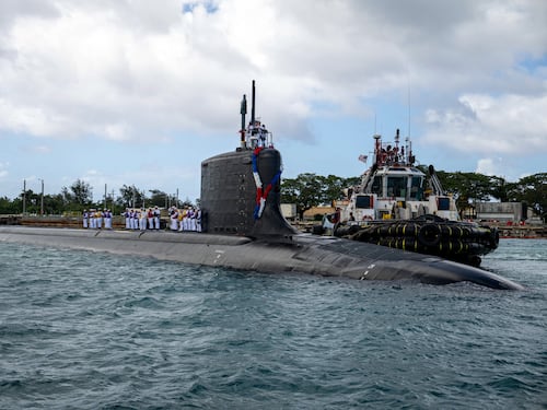 Tomahawk e droni subacquei: gli Usa schierano il super sottomarino nucleare USS Iowa