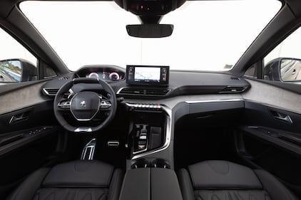Peugeot 3008 Hybrid 136: la gallery  6