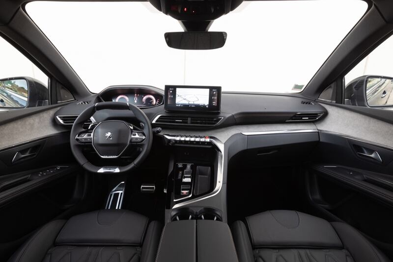 Peugeot 3008 Hybrid 136: la gallery  6