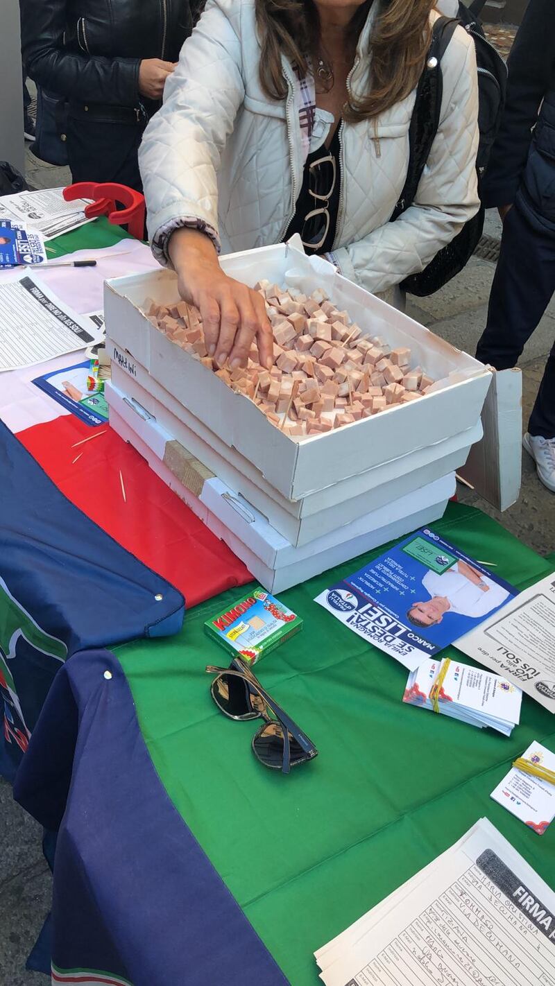 FdI contro i tortellini di pollo regala la mortadella 2