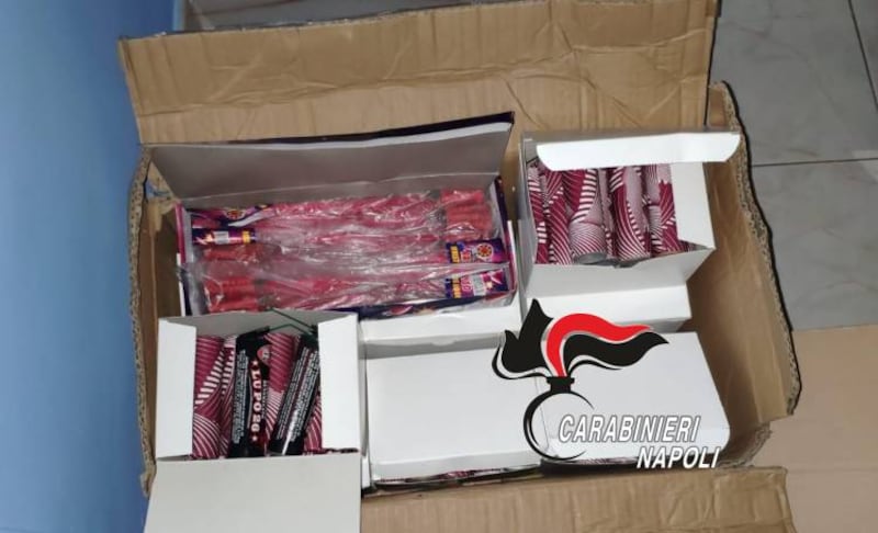 Botti illegali sequestrati a Napoli 2