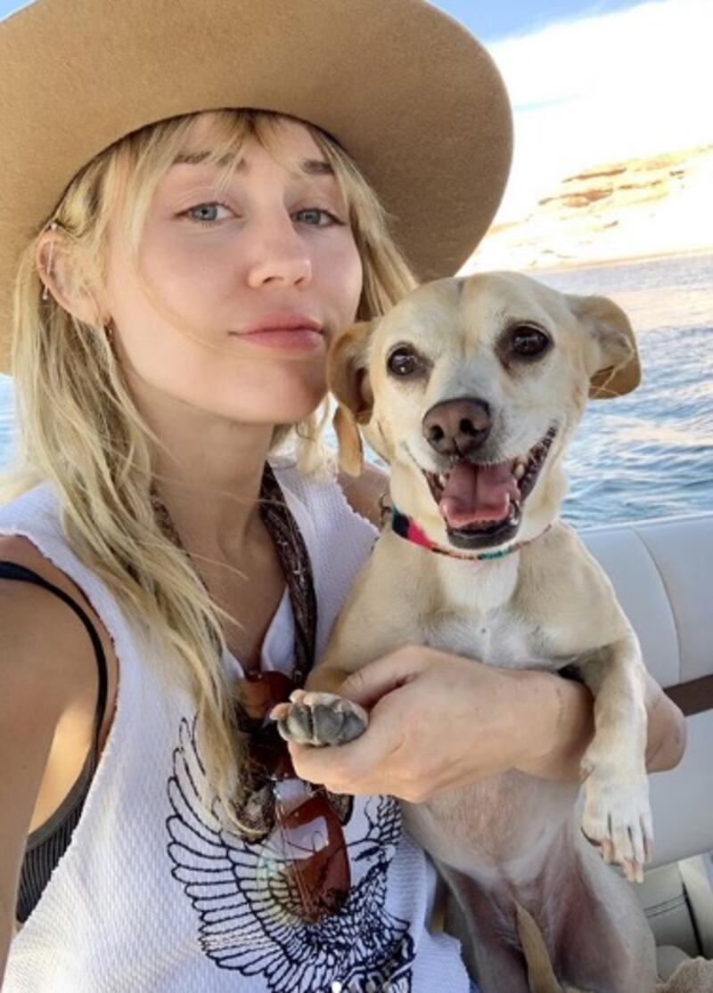 Miley Cyrus, vacanze in famiglia in Colorado 3