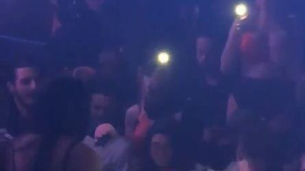 Miami, spettacolo con cavallo in un nightclub: il sindaco chiude il locale