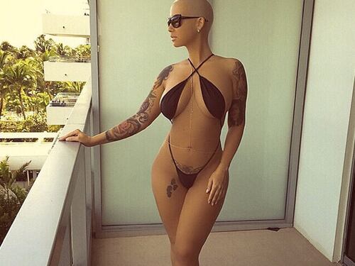 Amber Rose: "Il mio seno è naturale"