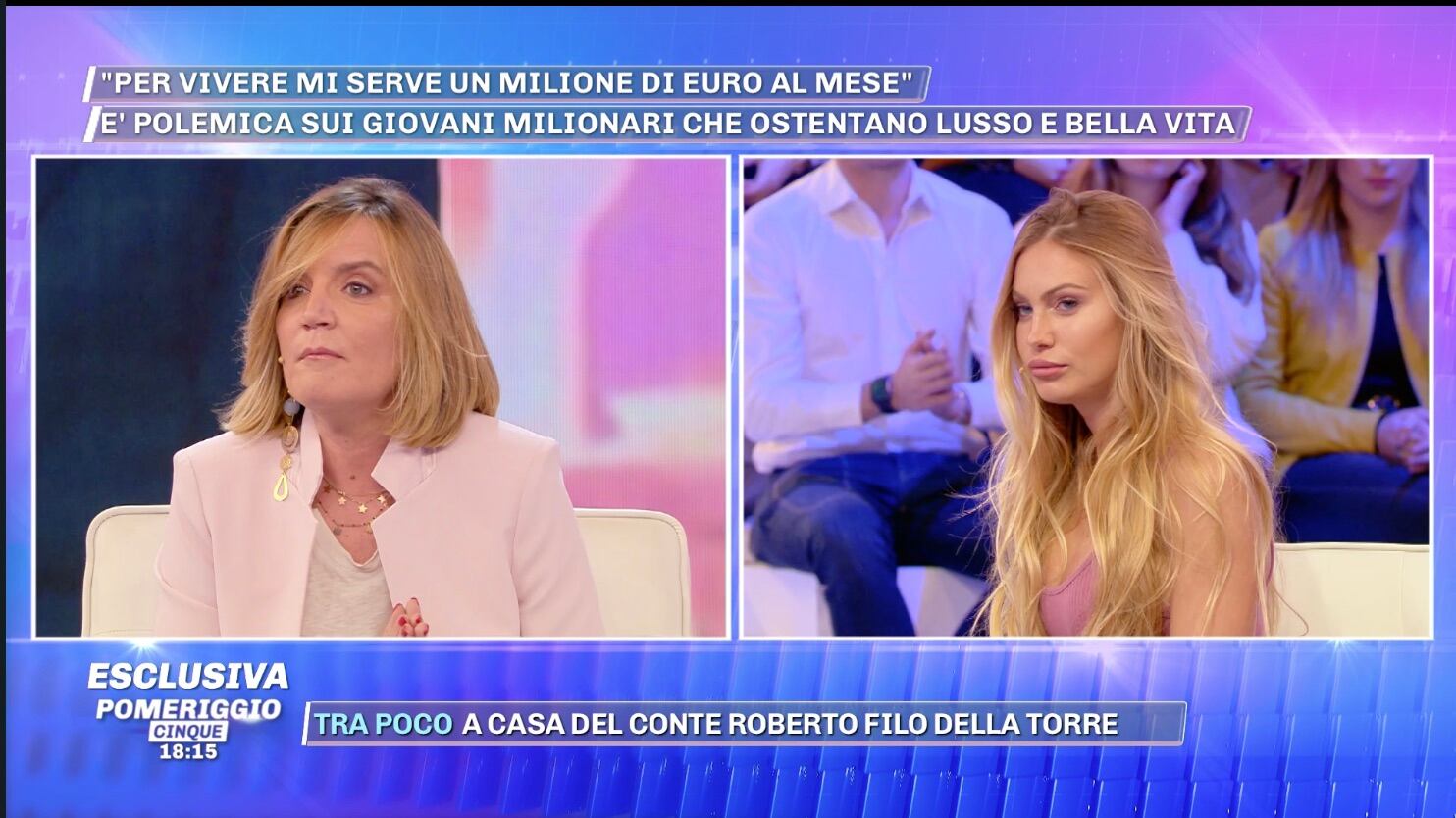 Taylor Mega: “Hai la bellezza del somaro, tra qualche anno ti cade tutto giù”