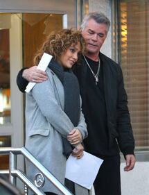 Jennifer Lopez hot in rosa carne 35