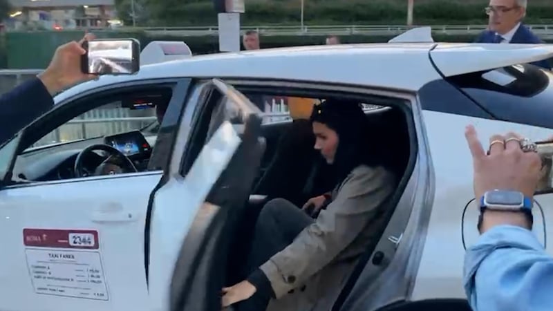 La figlia va subito all’attacco. Ma Sabrina: “Solo sfortuna”