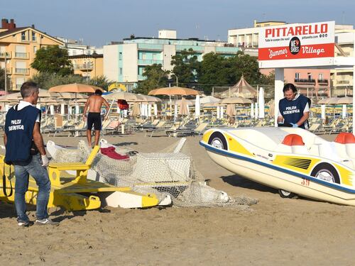 Stupro di Rimini, altra denuncia "Spinta al muro e palpeggiata"