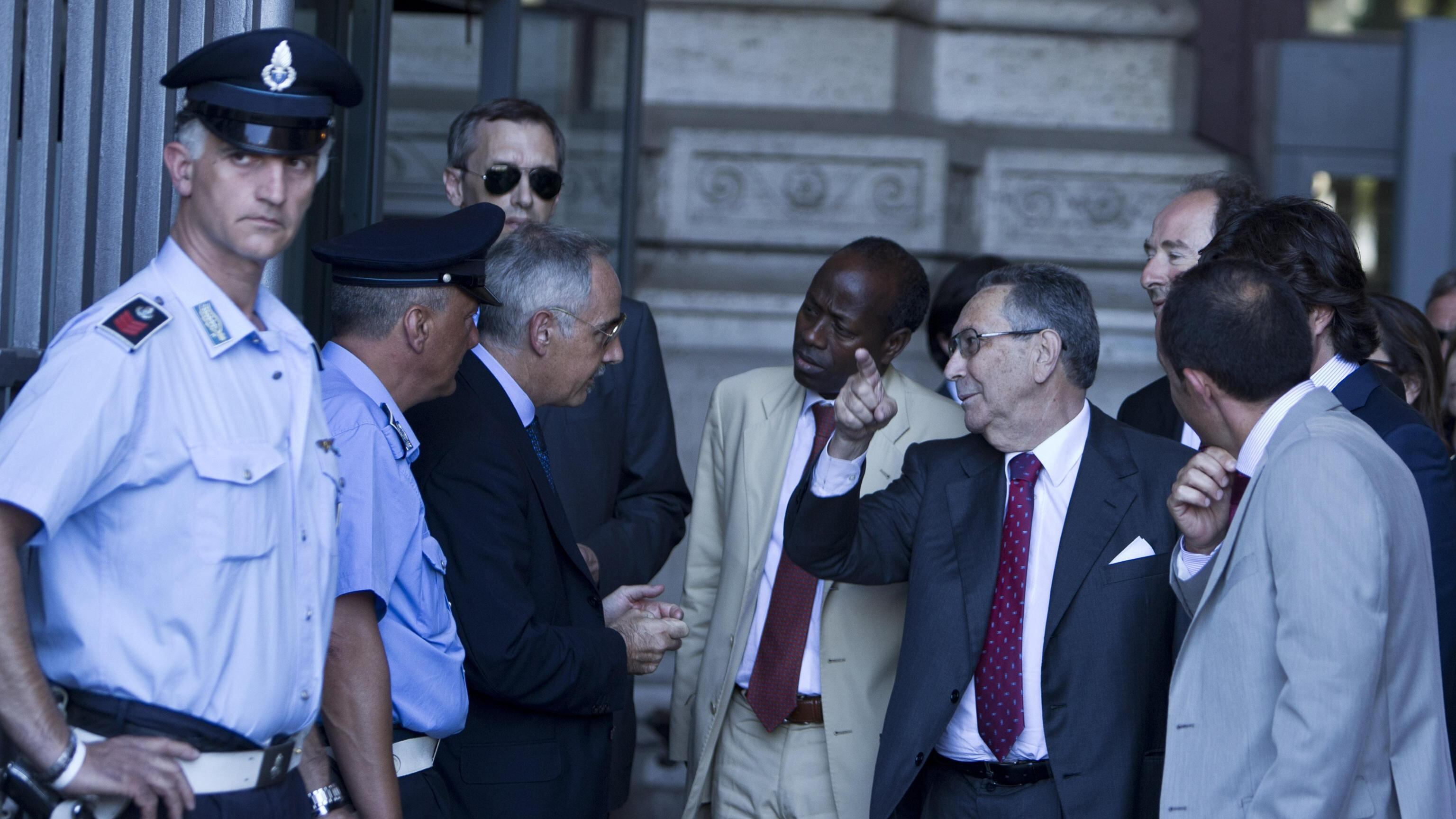 Il ritratto delle toghe al processo Mediaset: ecco chi giudica il Cav