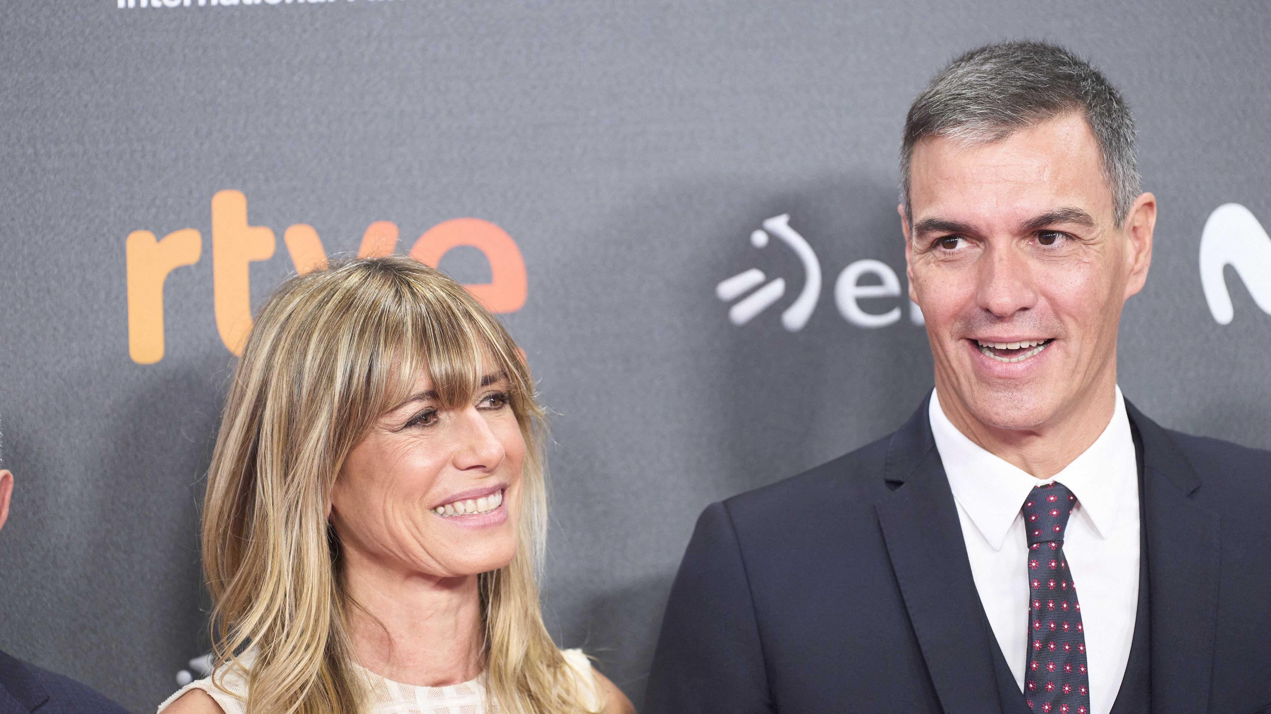 Begoña Gómez, moglie del primo ministro spagnolo, incriminata per corruzione: il caso scuote il governo Sánchez