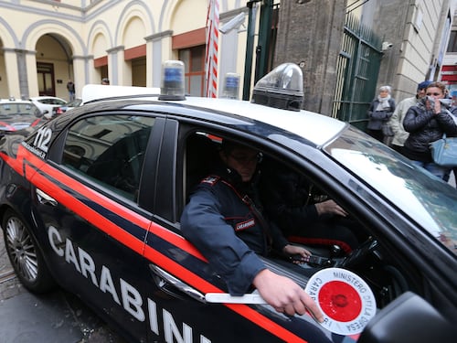 Nigeriano aggredisce a bastonate responsabile centro di accoglienza