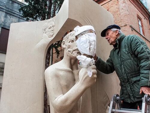 L'ultimo scultore antico, armato di forza e dolore