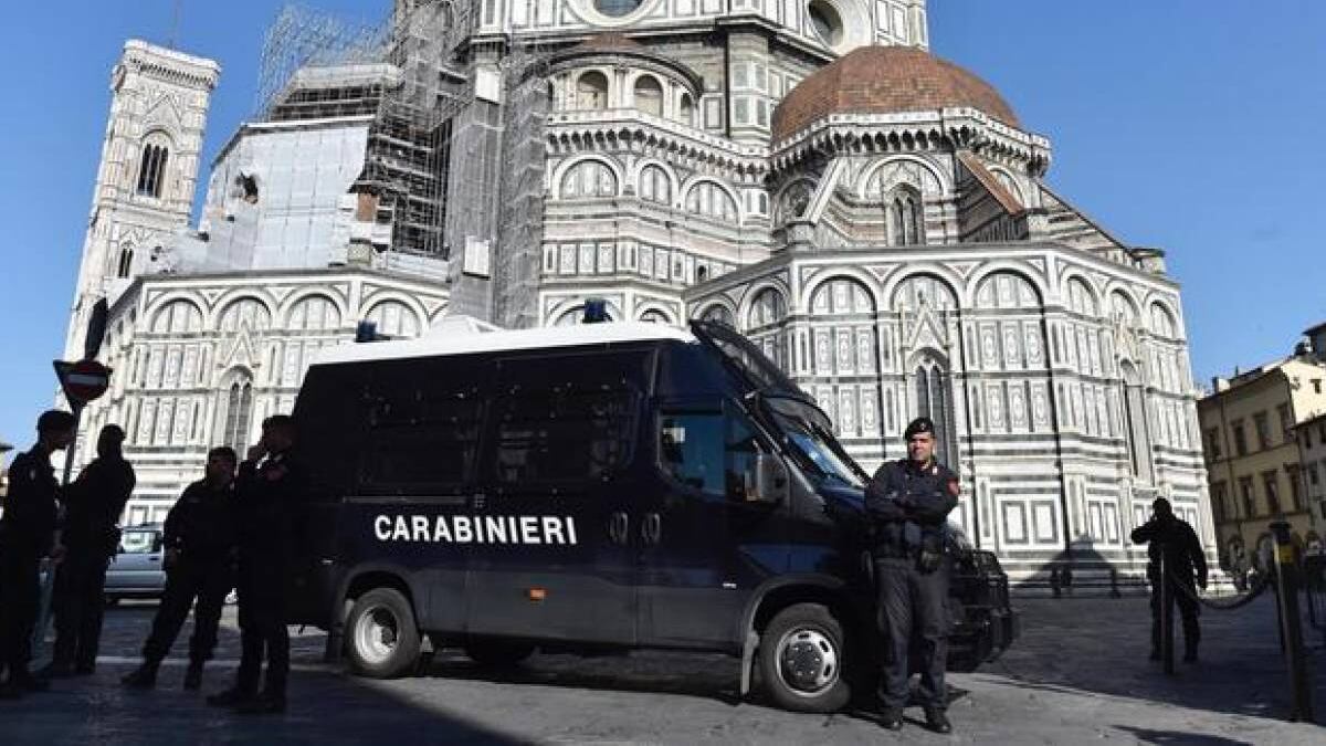Furti, rapine e pestaggi in serie: arrestato diciassettenne straniero
