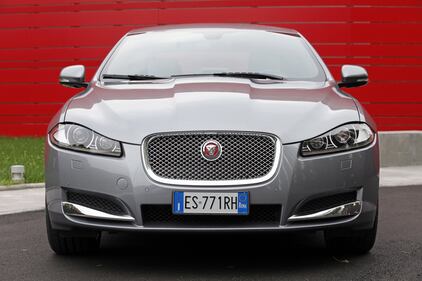 Jaguar XF 2014 3