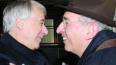 Pugni chiusi e bandiere La sinistra anti Israele ora imbarazza Pisapia
