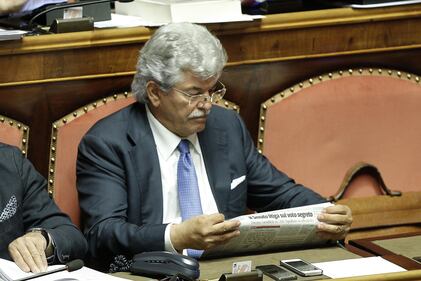 Senatori distratti e appisolati 3