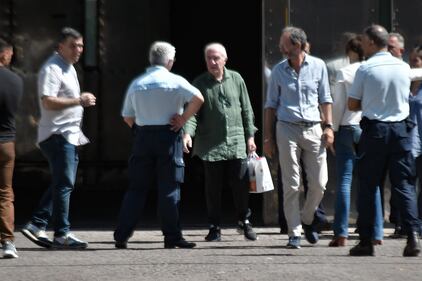 Marcello Dell'Utri esce dal carcere di Rebibbia 8