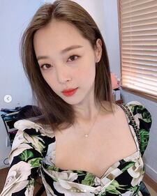Sulli, stella del K-pop  4
