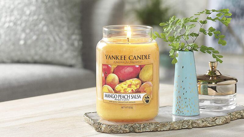 Candela Yankee Candle fragranza Salsa di mango alla pesca