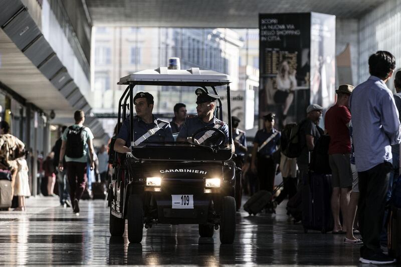 Controlli nelle stazioni per il Giubileo 16