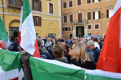 La manifestazione delle forze dell'ordine 4