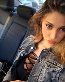 Belen Rodriguez, bikini hot in Toscana 11