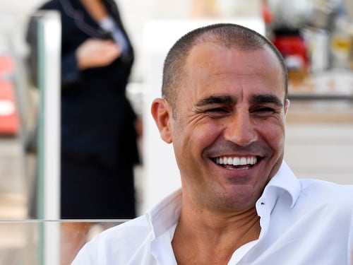 Scusiamoci per il ritardo. L'Italia scopre Cannavaro allenatore