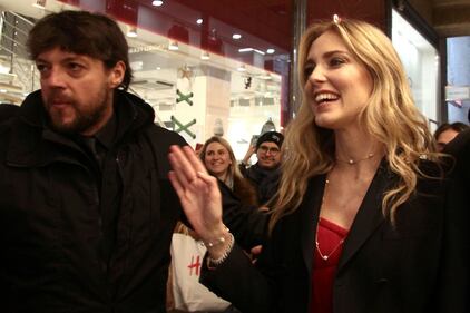 Chiara Ferragni accende l'Albero di Natale a Milano 19