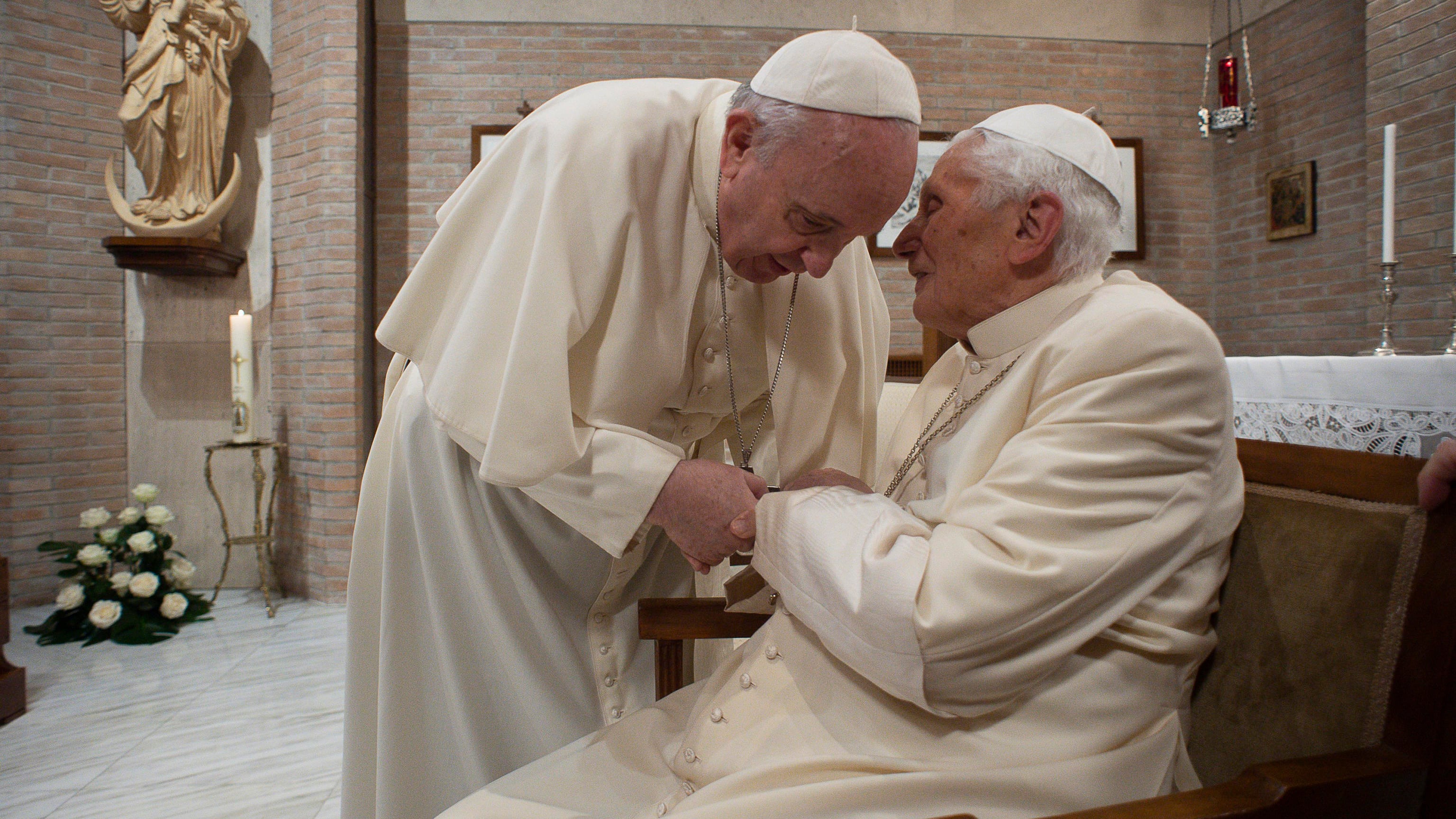 "Condizioni aggravate dall'età". Ratzinger seguito dai medici