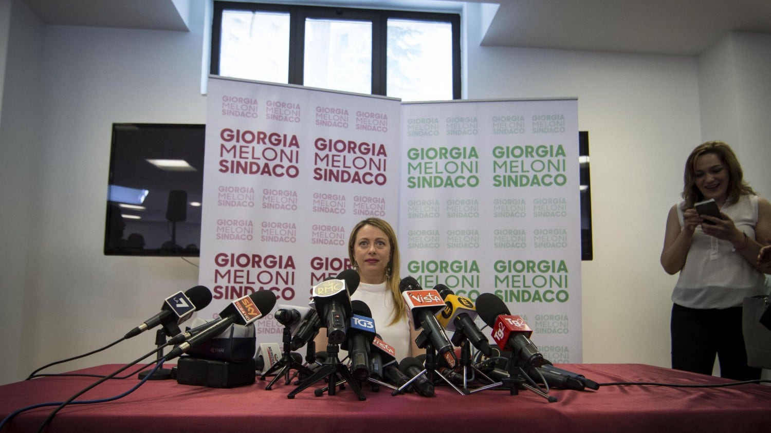 Ora la Meloni minaccia: "Nulla sarà come prima"