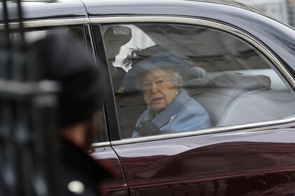 La Regina Elisabetta II e il Principe Carlo, foto 5