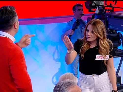 Uomini e donne, Riccardo si sfoga dopo lo schiaffo di Roberta