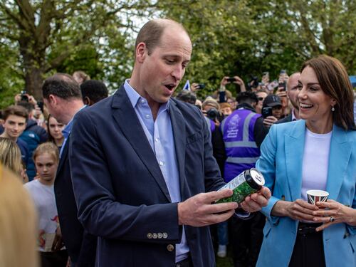 “Litigano per colpa di Harry”. Alta tensione tra William e Kate
