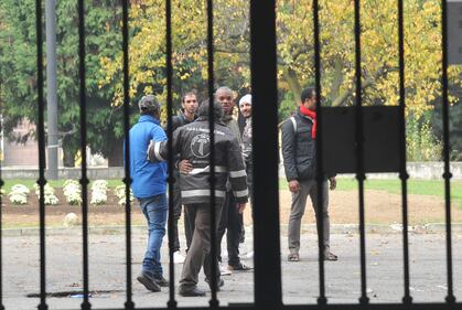 I migranti arrivano alla Montello 14