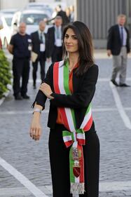 La prima volta con la fascia di Virginia Raggi 14