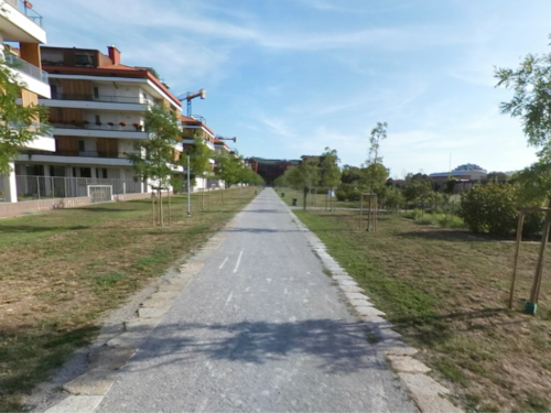 Afferrata alle spalle, immobilizzata e abusata: così lo straniero ha aggredito una 20enne a Milano