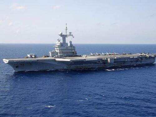 Rilevata la posizione della portaerei Charles de Gaulle: ecco cosa è successo
