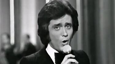 È morto Gianni Nazzaro: il cantante aveva 72 anni