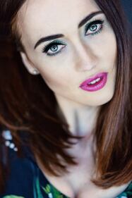 Chiara Francini, attrice e conduttrice 1