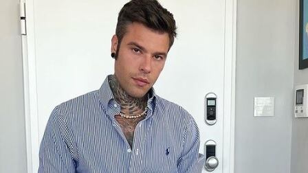 "Non sono pentito per la foto": Fedez vede solo i problemi che piacciono a lui