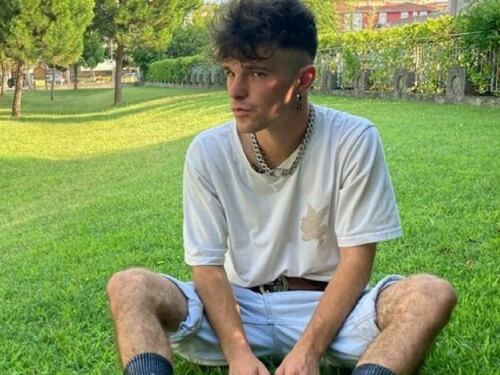 Trovato morto in casa: lo strano caso del giovane rapper