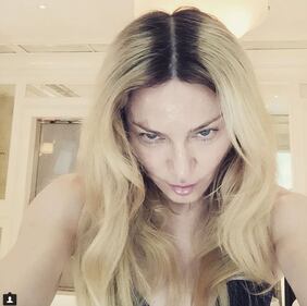 Le star che si fanno più selfie, da Madonna a Kim Kardashian 53