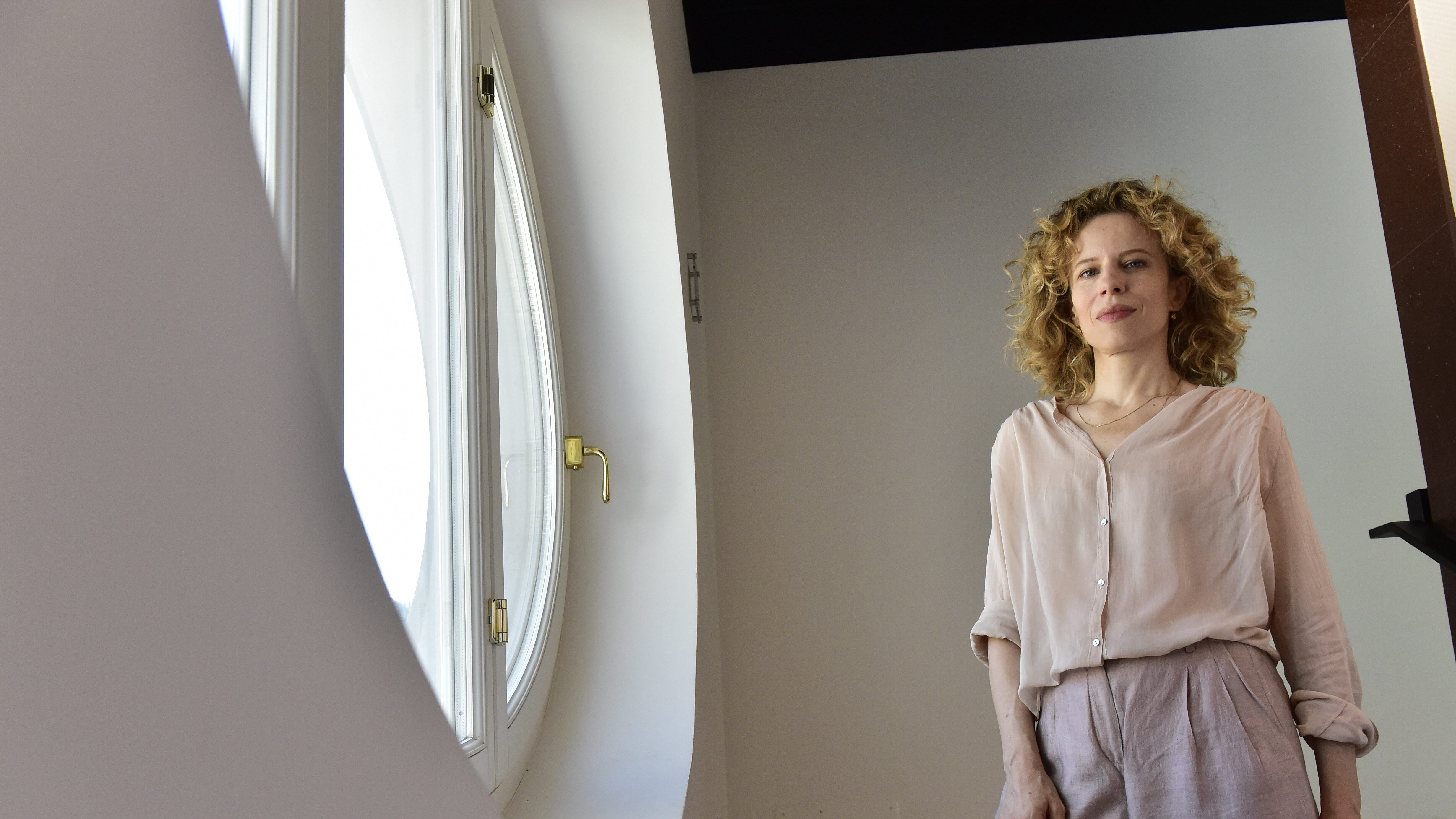 Sonia Bergamasco: "Sul palco porto il coraggio e la voce di Etty Hillesum"