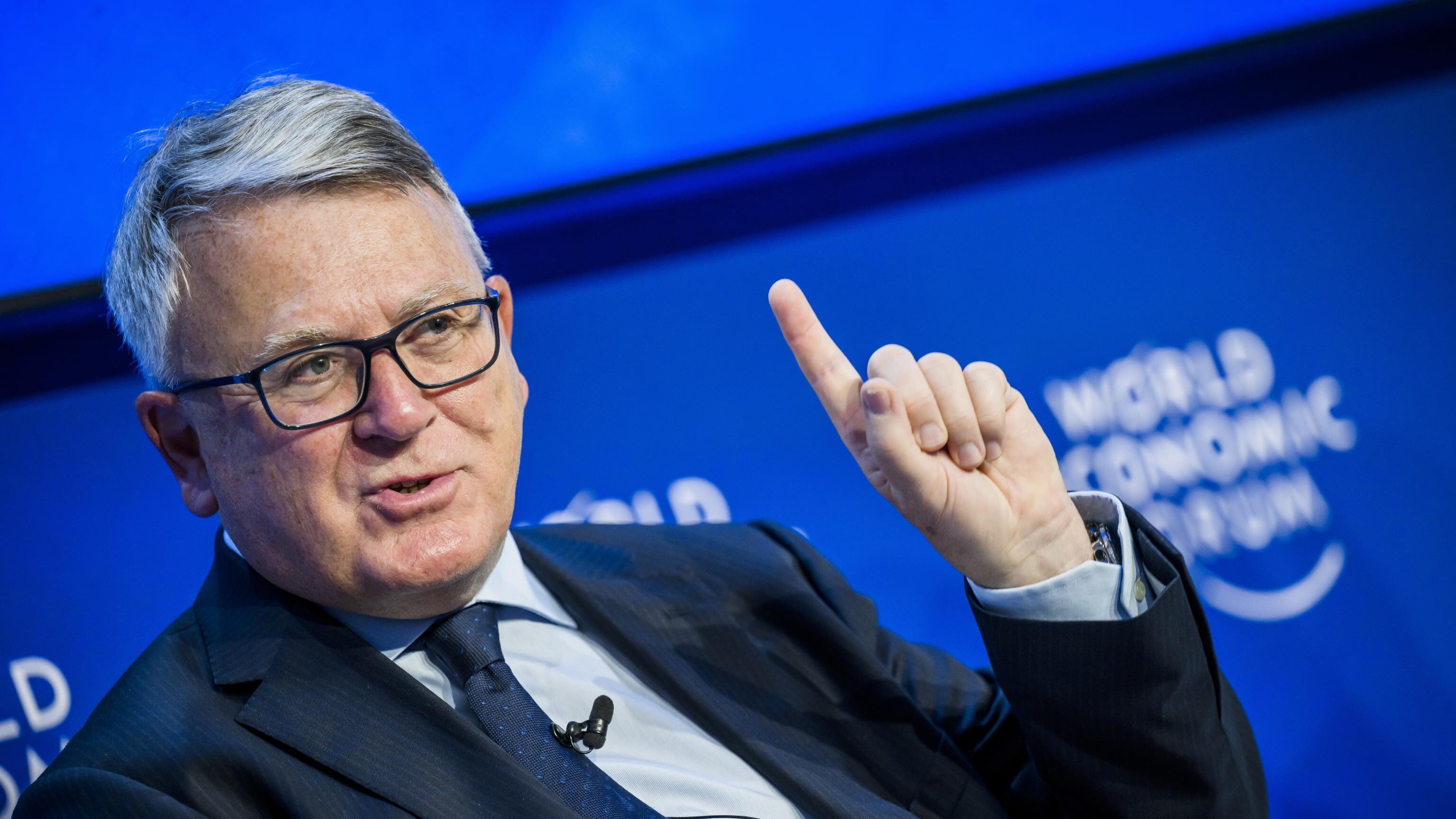 Invasione Ue sull'Italia: "Adotti il salario minimo"