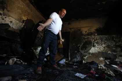 Cisgiordania, coloni incendiano casa: muore bebè 11