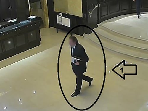 Preso il ladro elegante, che rubava negli hotel fingendosi un tecnico