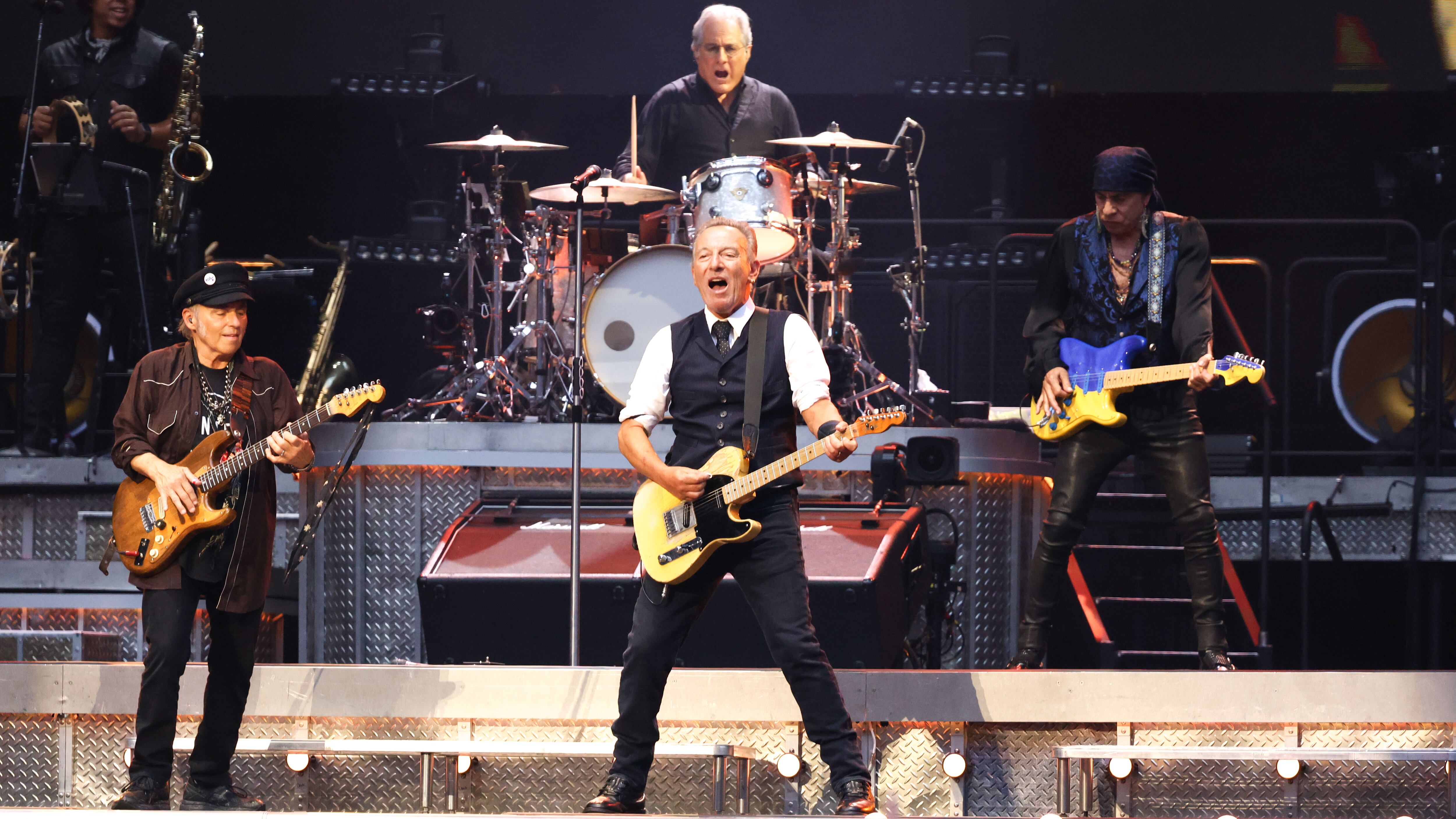 L’ultimo ruggito del Boss vibra di rock e nostalgia