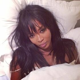 Naomi Campbell appena sveglia per Unicef 1