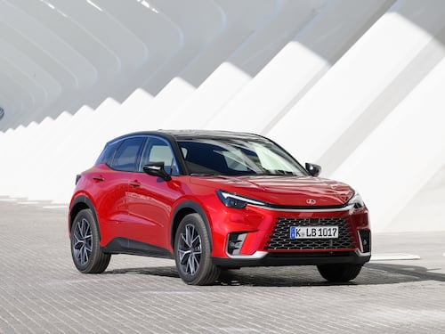 Nuova Lexus LBX: prezzi e caratteristiche