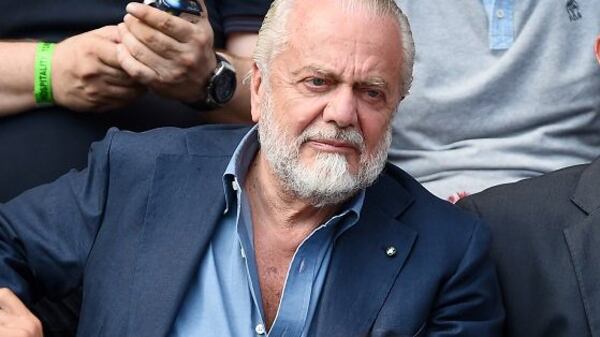 De Laurentiis in tackle: ''Arbitri? Tutti a casa e prendiamoli stranieri''